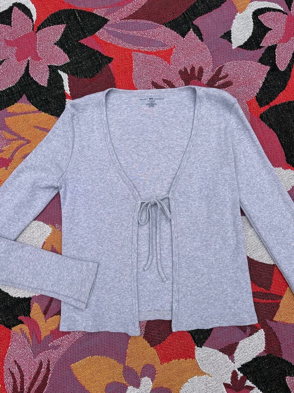 Brandy Melville Light Gray Tie-Front Long Sleeve Cardigan Top